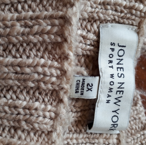 Beige Sweater - Picture 6 of 8